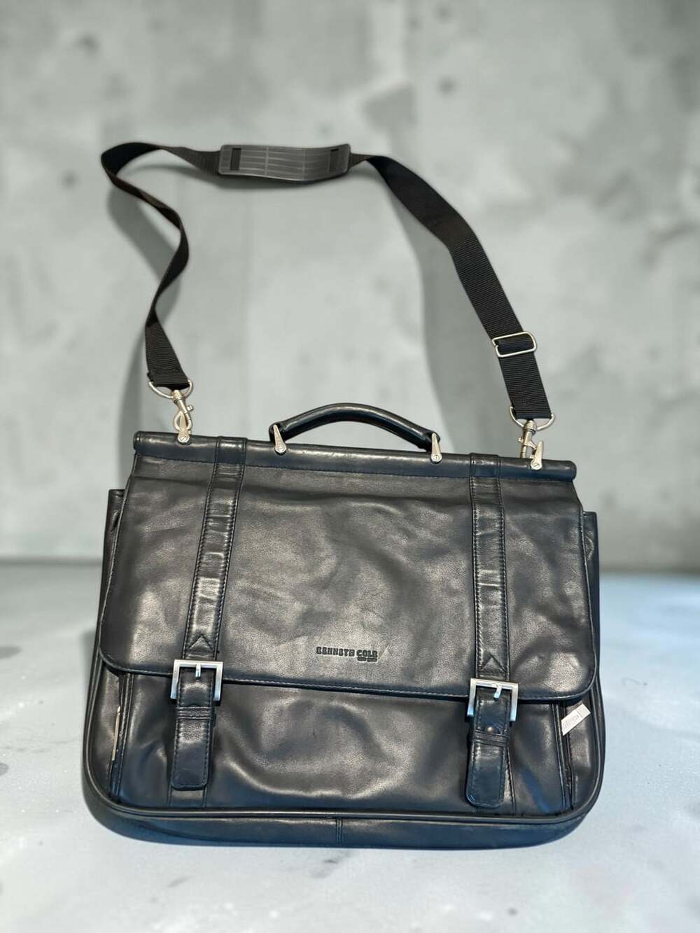 Kenneth Cole New York Black Leather Laptop Messenger Briefcase Bag